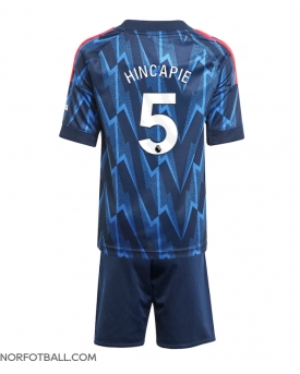 Billige Fotballdrakt Arsenal Piero Hincapie #5 Replika Bortedraktsett Barn 2025-26 Kortermet (med bukser)